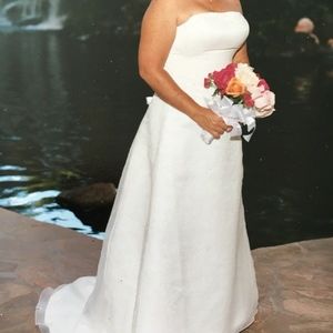 Maggie Sottero Wedding Dress, Gown~Petite 10-12